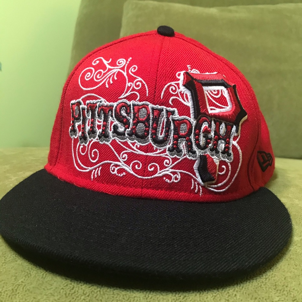 Pittsburgh Pirates RED/Black 59Fifty Hat Sz 7 3/8